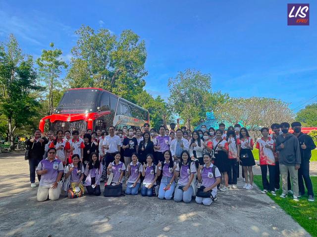 2. บริการวิชาการ จัดระบบห้องสมุด ลงทะเบียนรายการทรัพยากรสารสนเทศ(เบื้องต้น) ในการบูรณาการการเรียนการสอน และ ฝึกปฏิบัติ เสริมทักษะและประสบการณ์ ให้กับนักศึกษา เสริมประสิทธิภาพการปฏิบัติงานให้กับครูประจำห้องสมุด